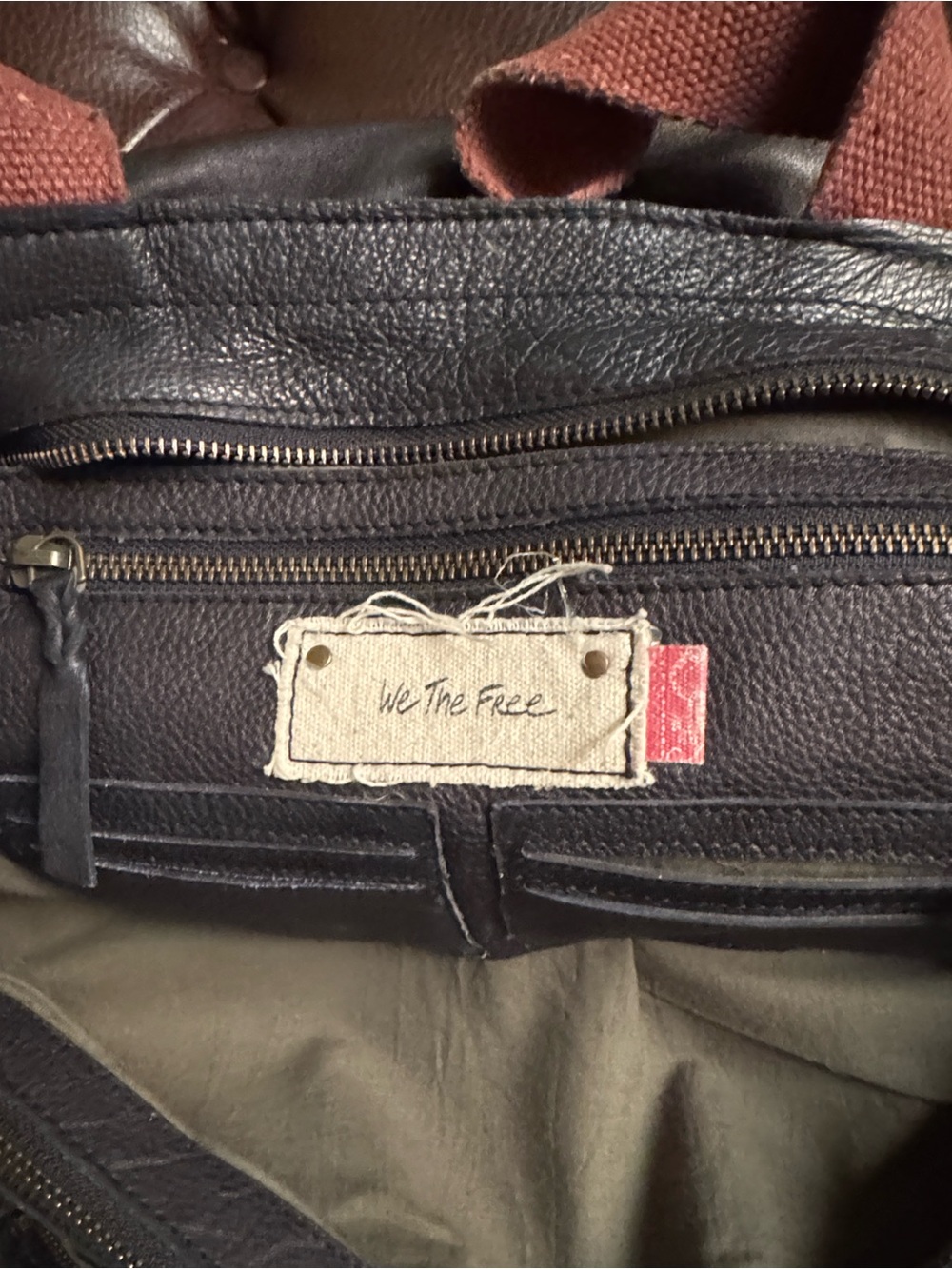 Unisex Multicolor Convertible Leather Bag - Picture 4 of 8